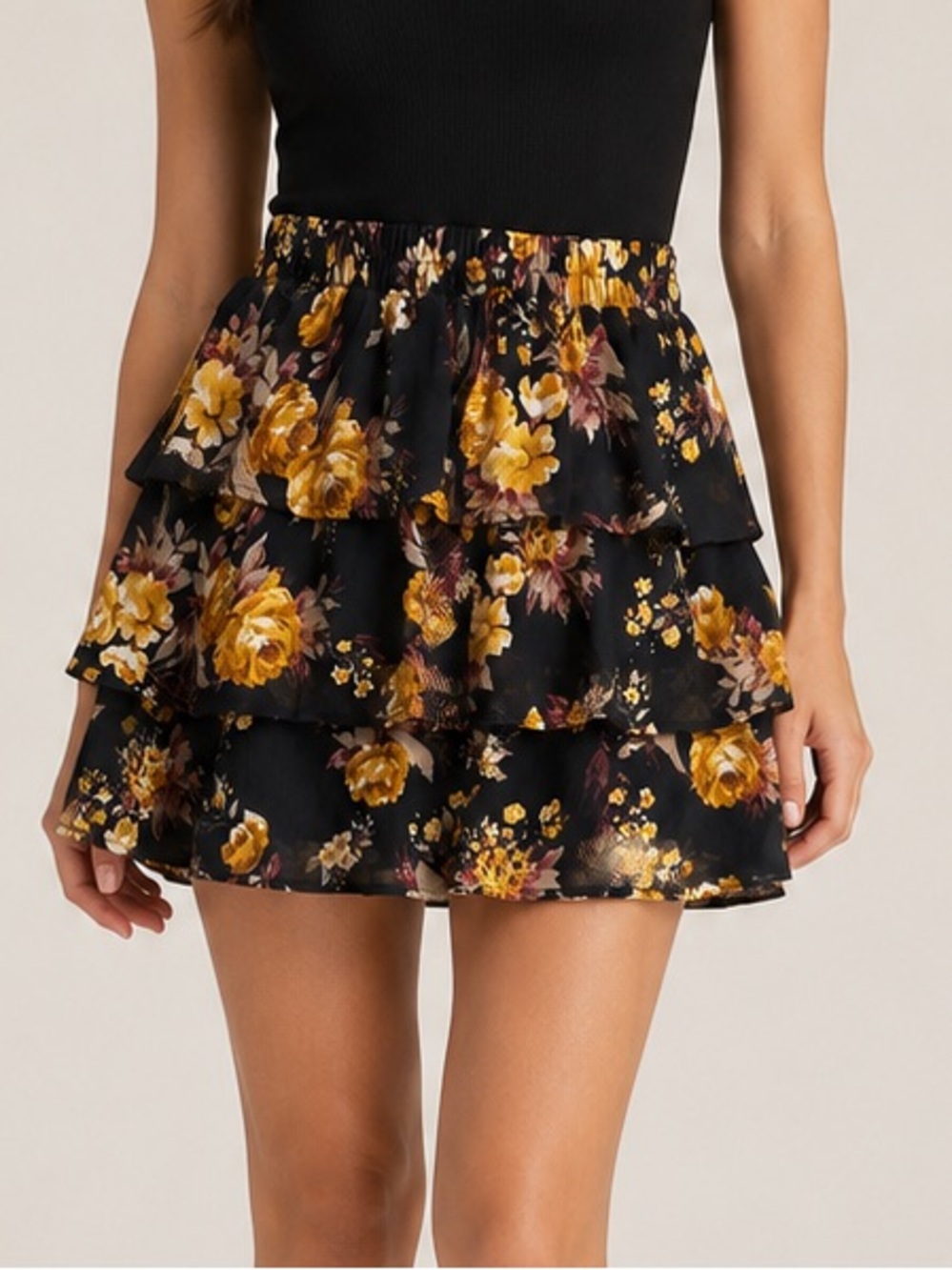 Mi Ami Black Floral 3-Tier Ruffle Mini Skirt Size Small Yellow & Light Brown